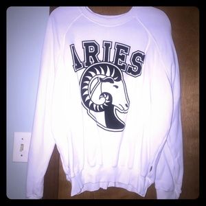 Good American ARIES Crewneck Sweatshirt